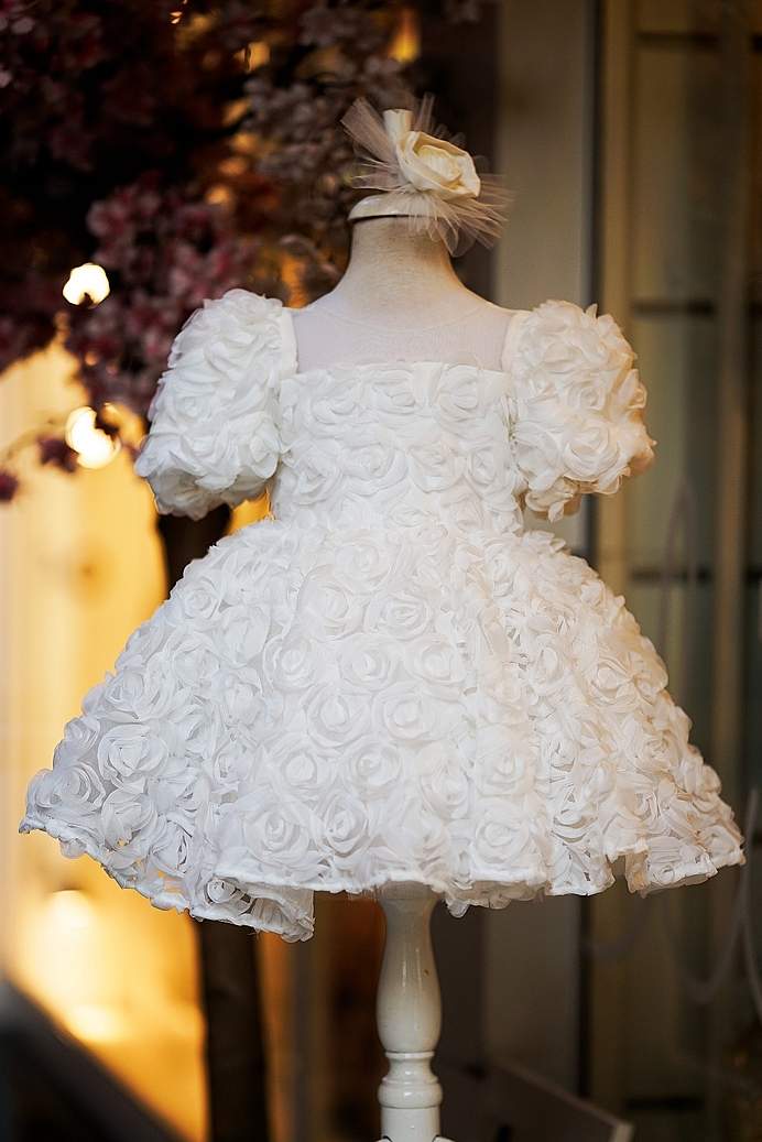 Gül - White Girls Dress with Tulle Puff & Rose Pattern, Hair Clip Included